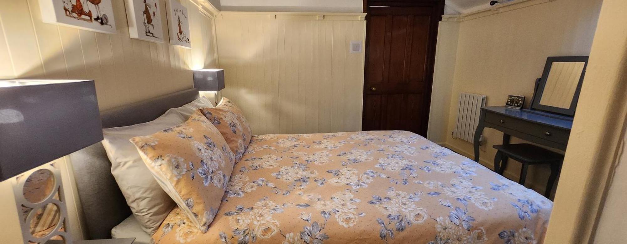 Modern And Spacious 2 Bedroom Apartment With Free Parking Llansantffraid Llansantffraid Glyn Ceiriog المظهر الخارجي الصورة
